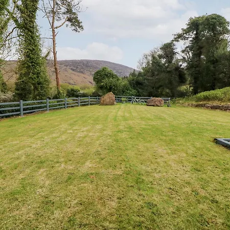 בית נופש Oak Wood House קנמארה